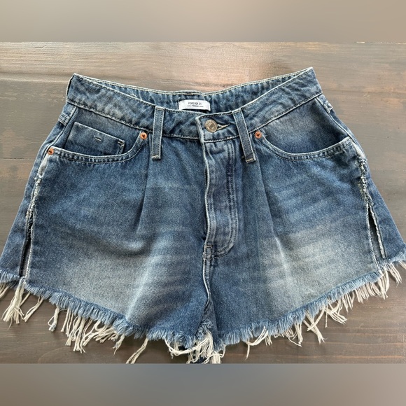 Forever 21 Side Vent Slit Frayed Fringe Denim Shorts - Picture 1 of 3